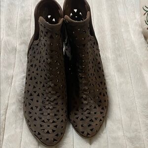 Musse & Cloud Dark Brown Cutout Ankle Boots